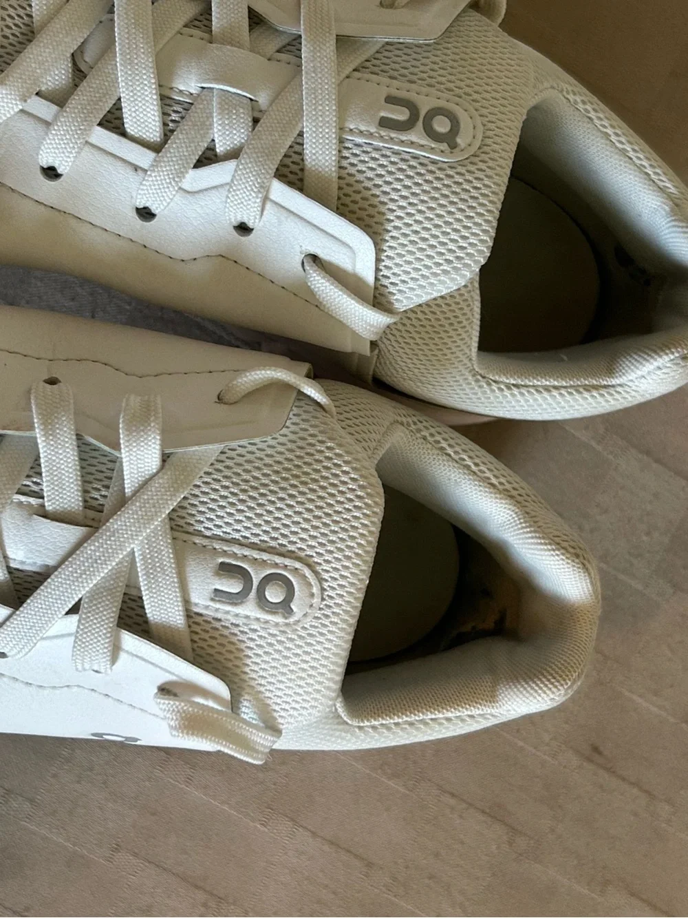 On Running The Roger Advantage Tennis Sneakers in All White
